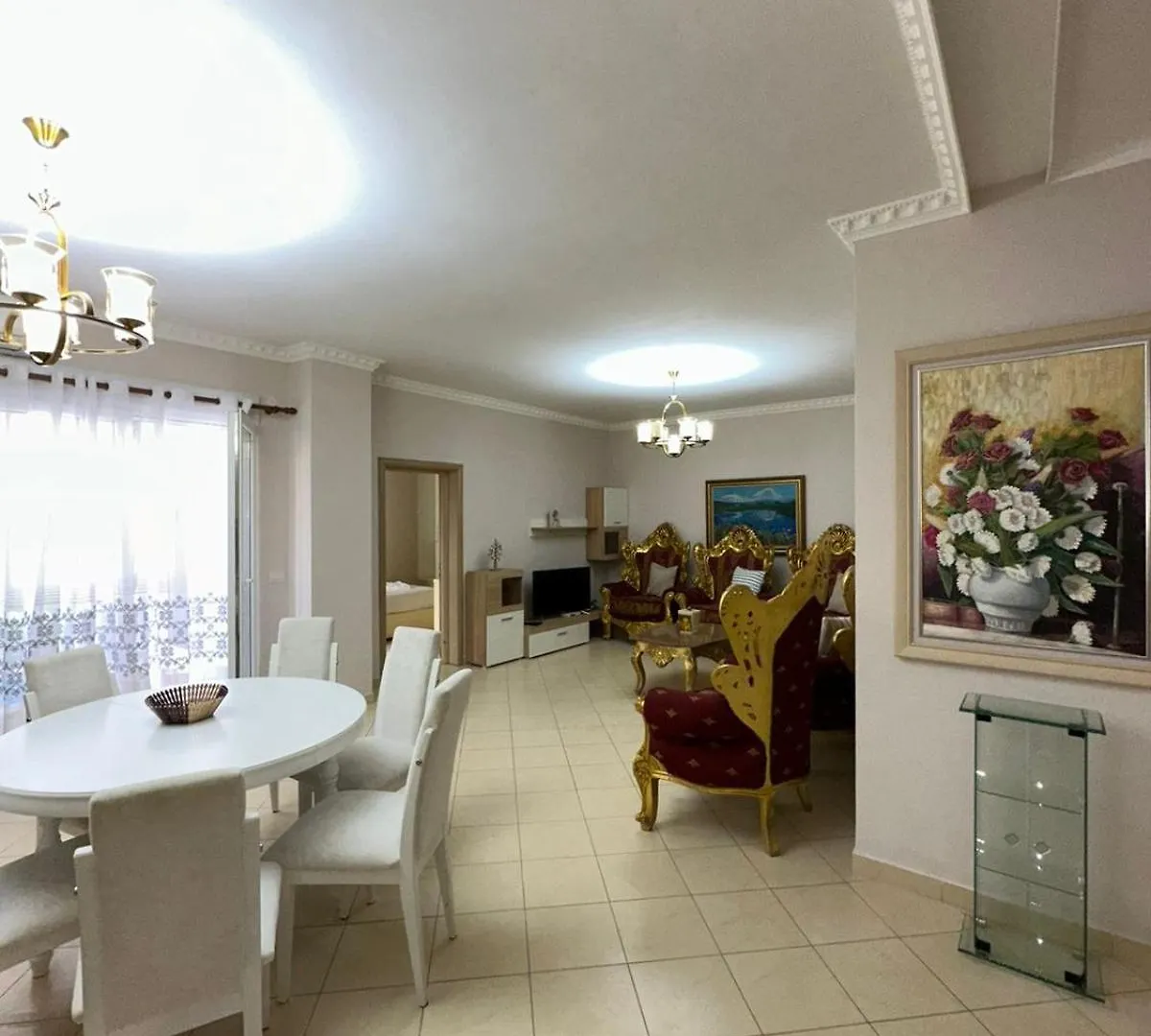 Aba'S Apartaments City Vlore 0*,