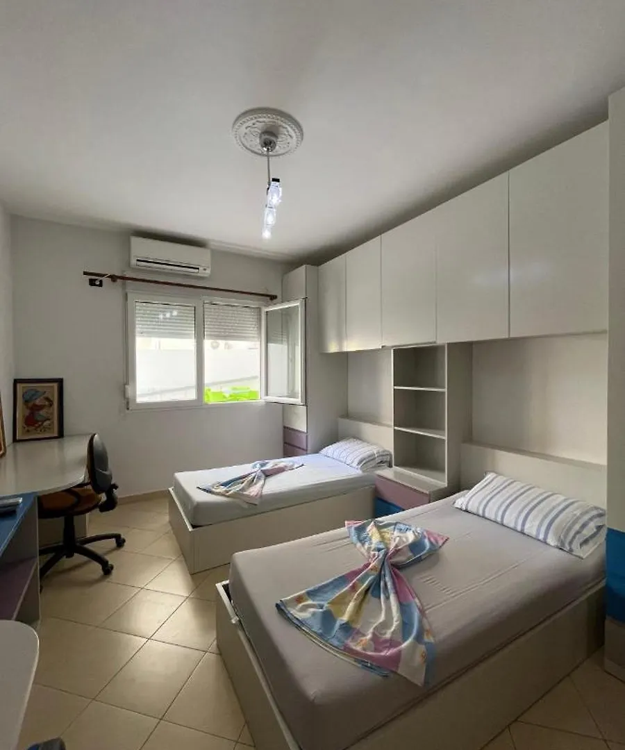 Aba'S Apartaments City Vlore Albania