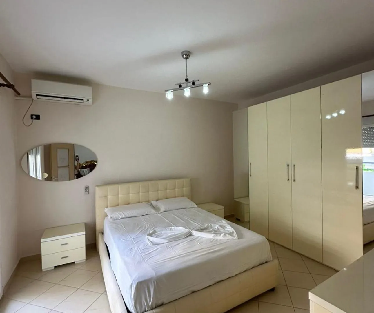Aba'S Apartaments City Vlore Apartment